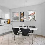 Lägenhet Casjen - 250m From The Sea By Interhome